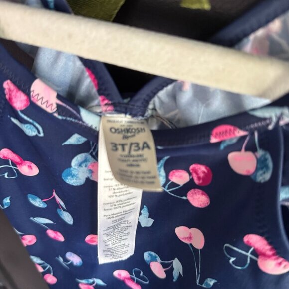 OSHKOSH B'gosh Two-Piece Tankini Bathing Suit - Size 3T - Picture 5 of 5